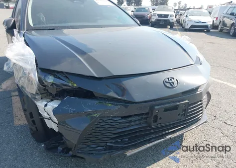 2025 Toyota Camry Le z USA, uszkodzony, nr VIN 4T1DAACK6SU174390